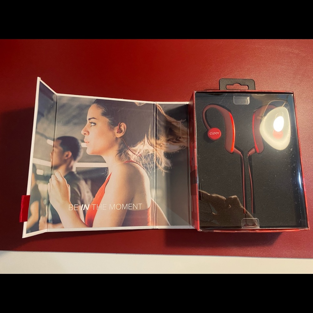 Cleer Edge Pluse Bluetooth Earbuds/ HR Monitor - Picture 2 of 4